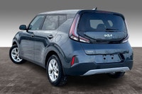 . . . . 2.0 L 4 Cyl Engine Vehicle Options: Wireless Charging, Blind Spot Monitoring, Lane Control,... (image 8)