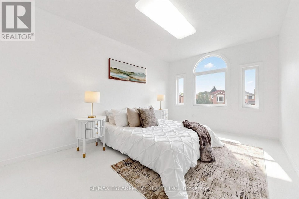 1380 Hazel Mccleary Drive Oakville (CV Clearview), Ontario, photo 23 of 40