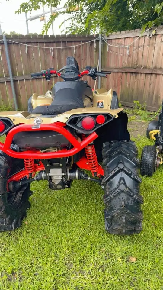2019 CAN-AM RENEGADE 1000 - CUSTOM in ATVs in Delta/Surrey/Langley - Image 5