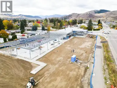 Brand new retail opportunities at Silver Star Gateway Business Park! With flexible unit sizes from a...