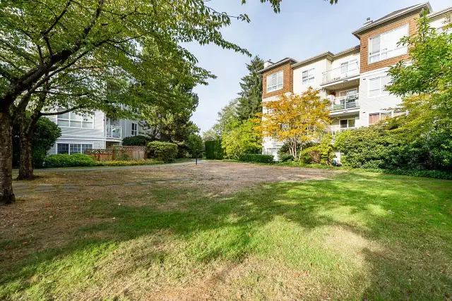 201 10186 155 STREET Surrey, British Columbia in Condos for Sale in Delta/Surrey/Langley - Image 27