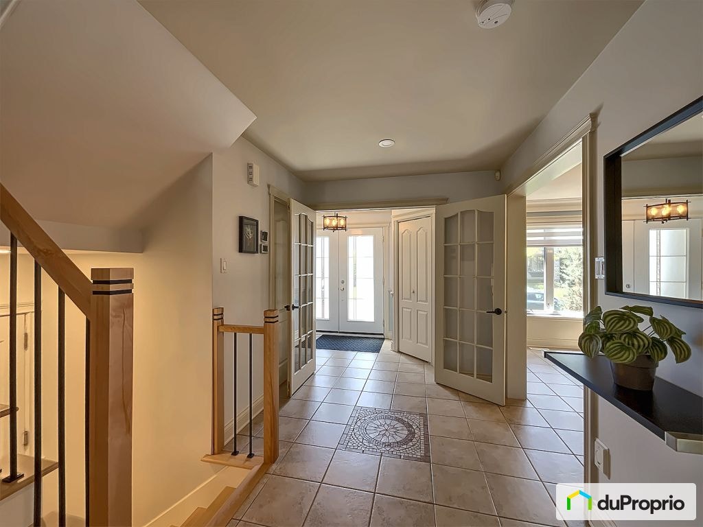 $980,000 - 2 Storey for sale in Ste-Julie — photo 3