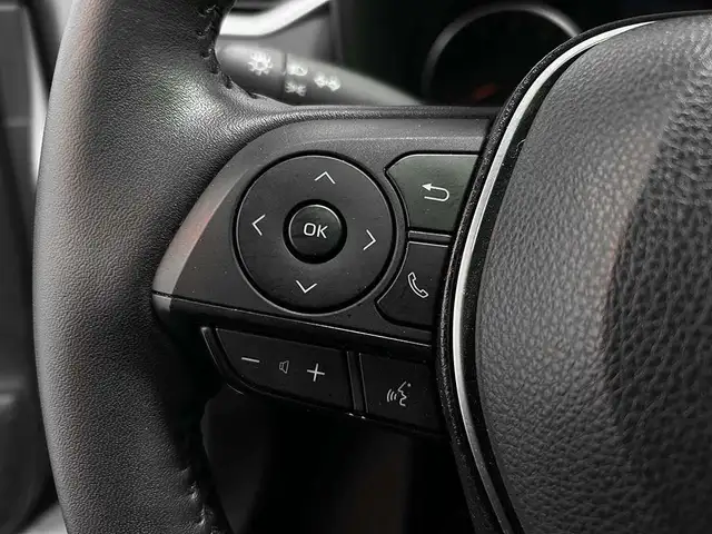 2022 Toyota RAV4 XLE AWD - TOIT OUVRANT - VOLANT CHAUFFANT - MAG in Cars & Trucks in Québec City - Image 16