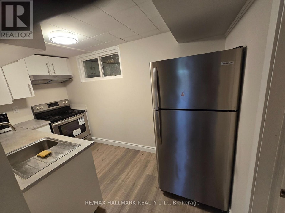 211 NORFOLK AVENUE Richmond Hill (Harding), Ontario 5