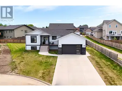 * PREC - Personal Real Estate Corporation. Looking for more space in a sought-after neighborhood? Th...