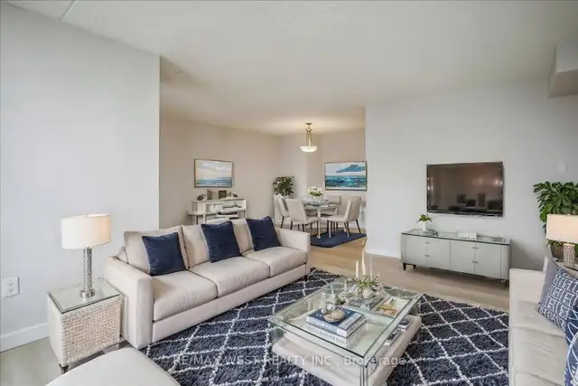 Pickering Condo with 2 Parking + Large Balcony! in Condos for Sale in Oshawa / Durham Region - Image 2