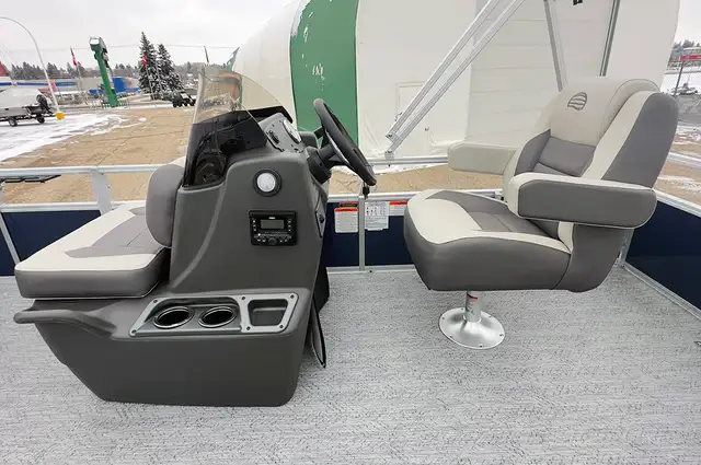 2026 Sun Tracker Bass Buggy 16 XL Select Pontoon boat in Powerboats & Motorboats in Prince Albert - Image 17