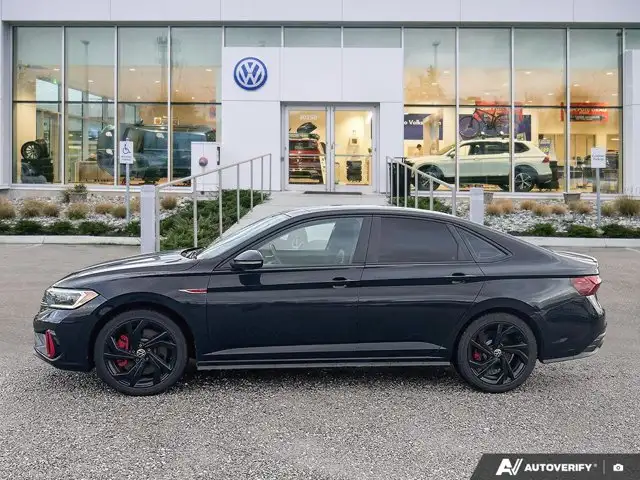 2023 Volkswagen Jetta GLI AUTOBAHN | Leather Seats in Cars & Trucks in Abbotsford - Image 3