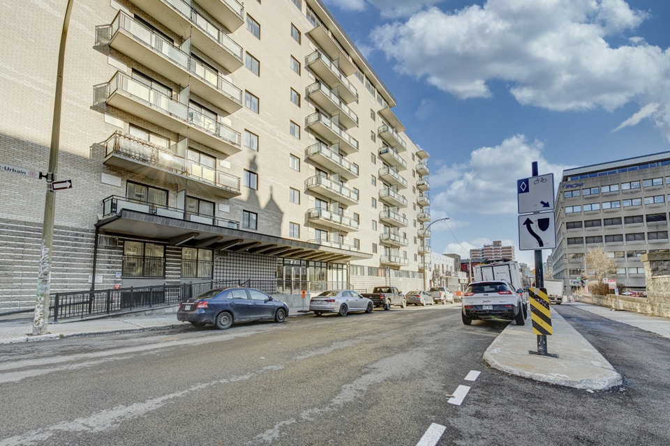 2.5 for rent for May, 2024 Apartment for Rent 3777 STURBAIN