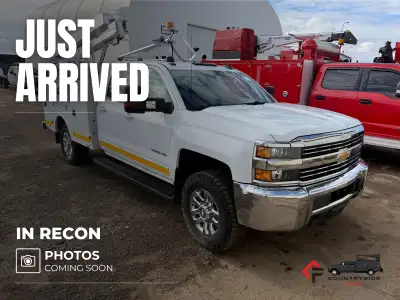 Countryside Fleet AS TRADED - 2015 Chevrolet 3500 CrewCab 4x4 Utility Service Truck + 6.0L V8 Vortex...