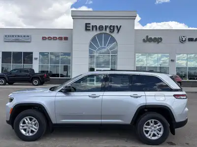 2025 Jeep GRAND CHEROKEE LAREDO 4X4 Laredo Jeep GRAND CHEROKEE LAREDO 4X4 Laredo 2025 Other Equipmen...