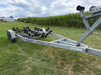 Tandem 2 6000lb axles had 27' boat on it ...