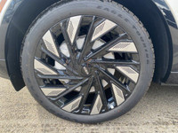 The 2026 Lincoln Nautilus Reserve takes the well-appointed foundation of the Premiere trim and adds... (image 3)
