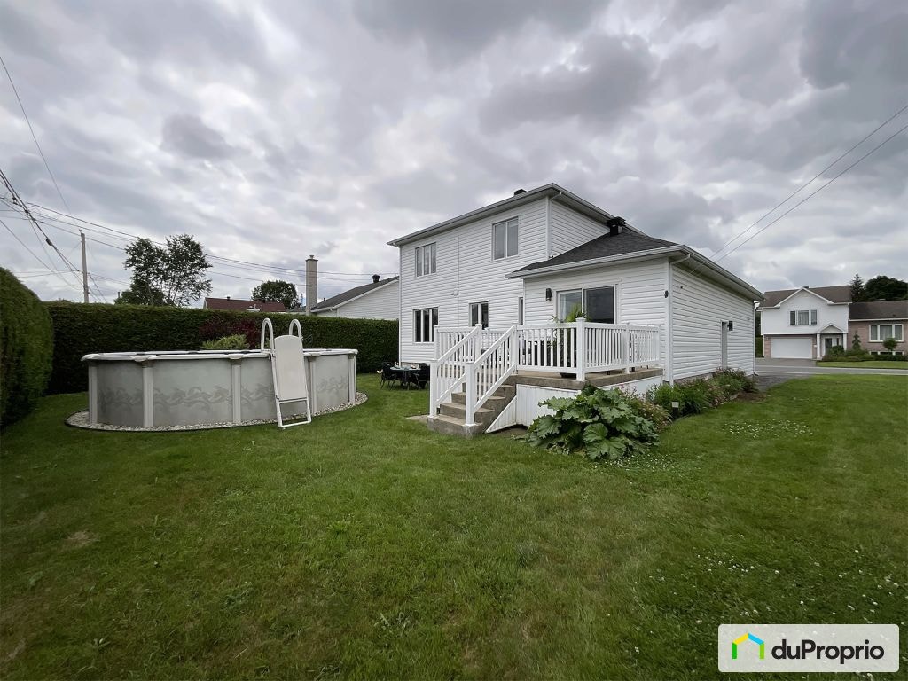 $492,500 - 2 Storey for sale in Victoriaville — photo 2