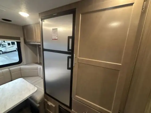 2023 Adventurer LP Class C Adventurer 19RD in RVs & Motorhomes in Kelowna - Image 14