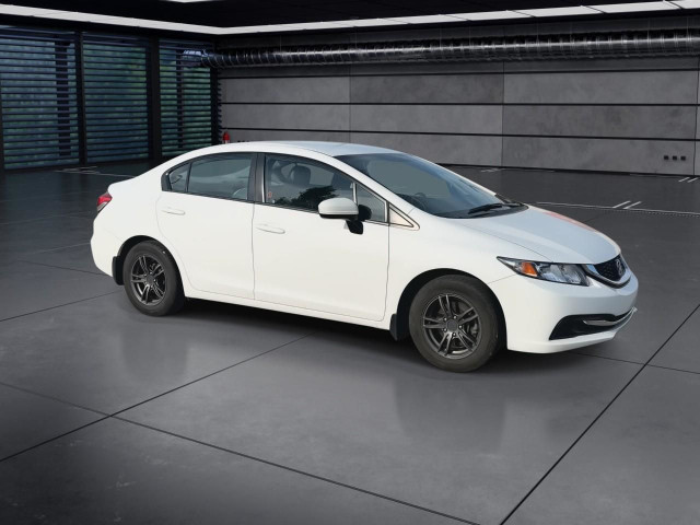 2014 Honda Civic LX l One Owner l Clean CarFax l Remote Starter in Cars & Trucks in Calgary - Image 2