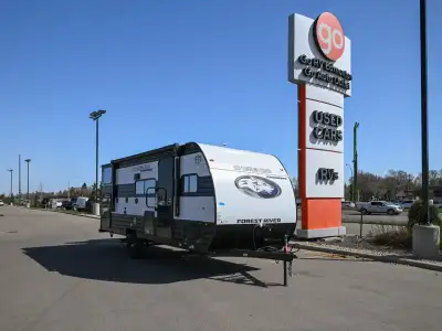 The 2025 Wolf Pup 17JW is a compact travel trailer perfect for small and growing families, featuring...