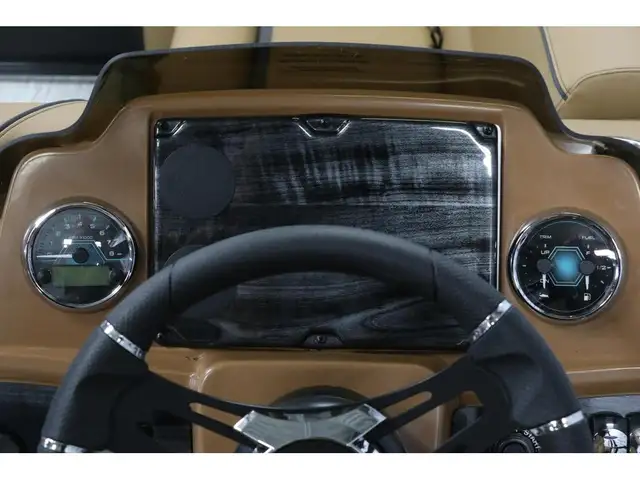 2026 Avalon AVALON VENTURE 2385 QL + YAMAHA VMAX 115 HP in Powerboats & Motorboats in Laurentides - Image 16