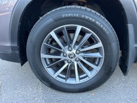 Double L Motors Ltd. For Sale: 2019 Toyota Highlander XLE AWD, Loaded, and Family-Ready! XLE Trim Fu... (image 6)