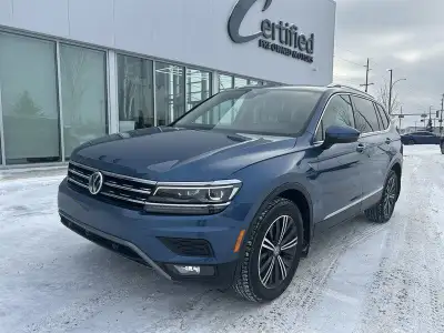 Enjoy premium comfort and modern versatility with this 2018 Volkswagen Tiguan Highline, the top trim...