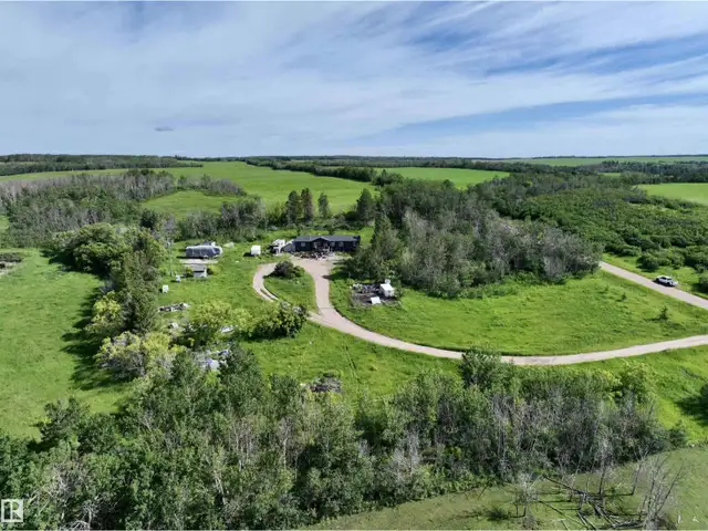 54002 RR 105 Rural Two Hills County, Alberta in Houses for Sale in Strathcona County - Image 33