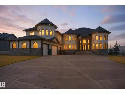 LUXURY REDEFINED IN SHERWOOD HILLS ESTATES! 7 BEDS 9 BATHS. Step into over 5600 SQFT of fully renova...