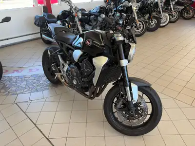 2018 Honda CB1000R – 35,000 km Payments as low as $97 Biweekly OAC! 2018 Honda CB1000R | Pre-Owned |...
