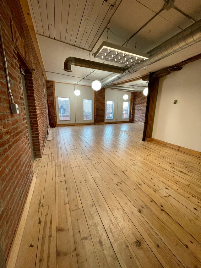 Discover Your Dream Workspace in Downtown Hamilton! in Commercial & Office Space for Rent in Hamilton - Image 3
