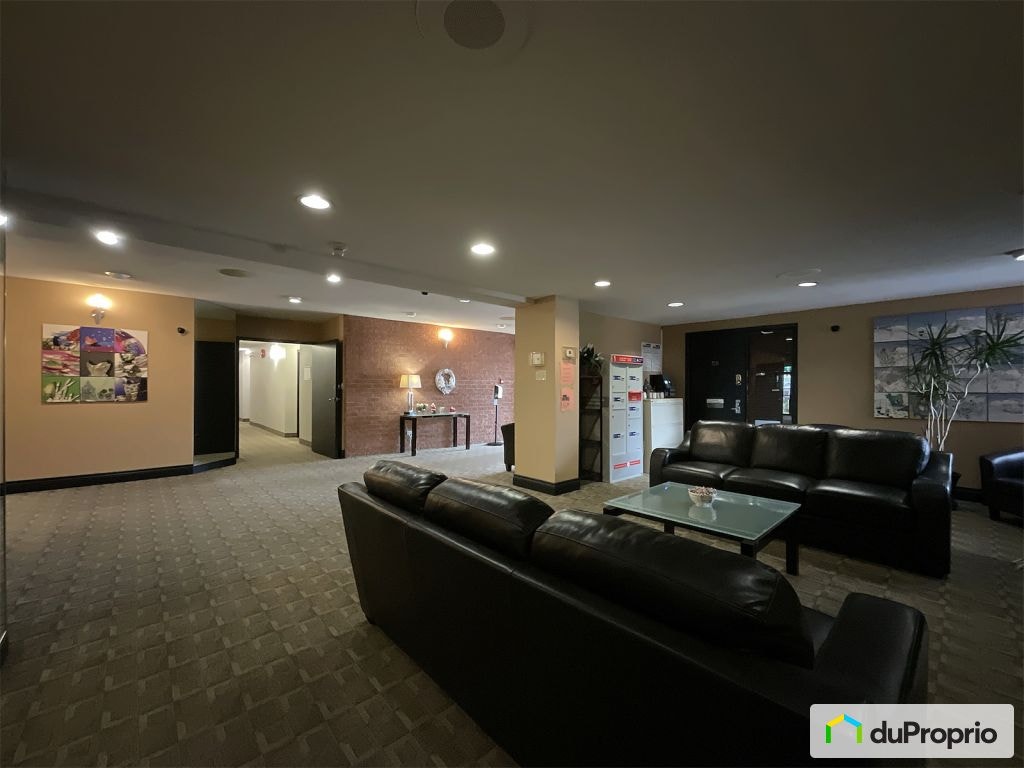 $298,900 - Condominium for sale in Longueuil (Vieux-Longueuil) — photo 2