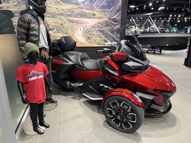2025 Can-Am Spyder RT Limited in Sport Touring in Norfolk County - Image 3