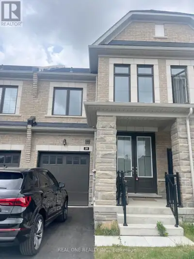 28 HERCULES CLUB DRIVE Richmond Hill, Ontario