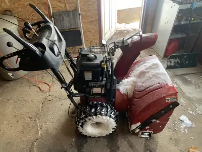 Craftsman Snowblower (9.5 horse) electric start, View more