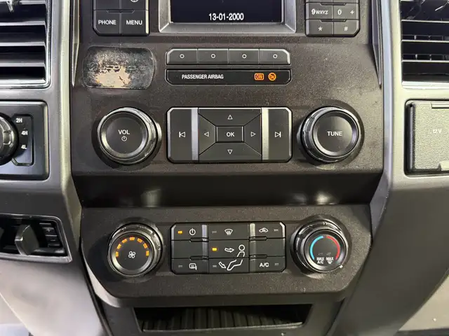 2017 Ford F-450 Super Duty XL 4x4 Crew Cab 9 Foot Dump Truck in Heavy Trucks in Regina - Image 30