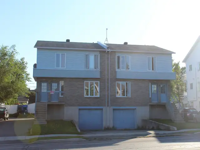 5 1/2  Sur Côte Rosemont Disponible Immediatement in Long Term Rentals in Trois-Rivières - Image 11