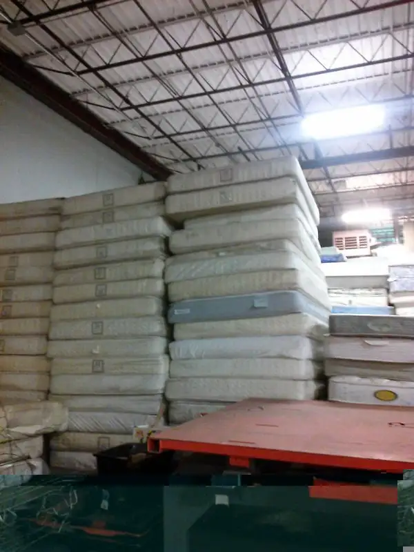⚜️ LIGHTLY MEGA SALE QUEEN DOUBLE AND SINGLE SIZE USED MATT in Beds & Mattresses in Delta/Surrey/Langley - Image 11