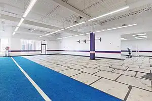 WAREHOUSE UNITS AVAILABLE - MULTIPLE CLEAN USES in Commercial & Office Space for Rent in Mississauga / Peel Region - Image 10