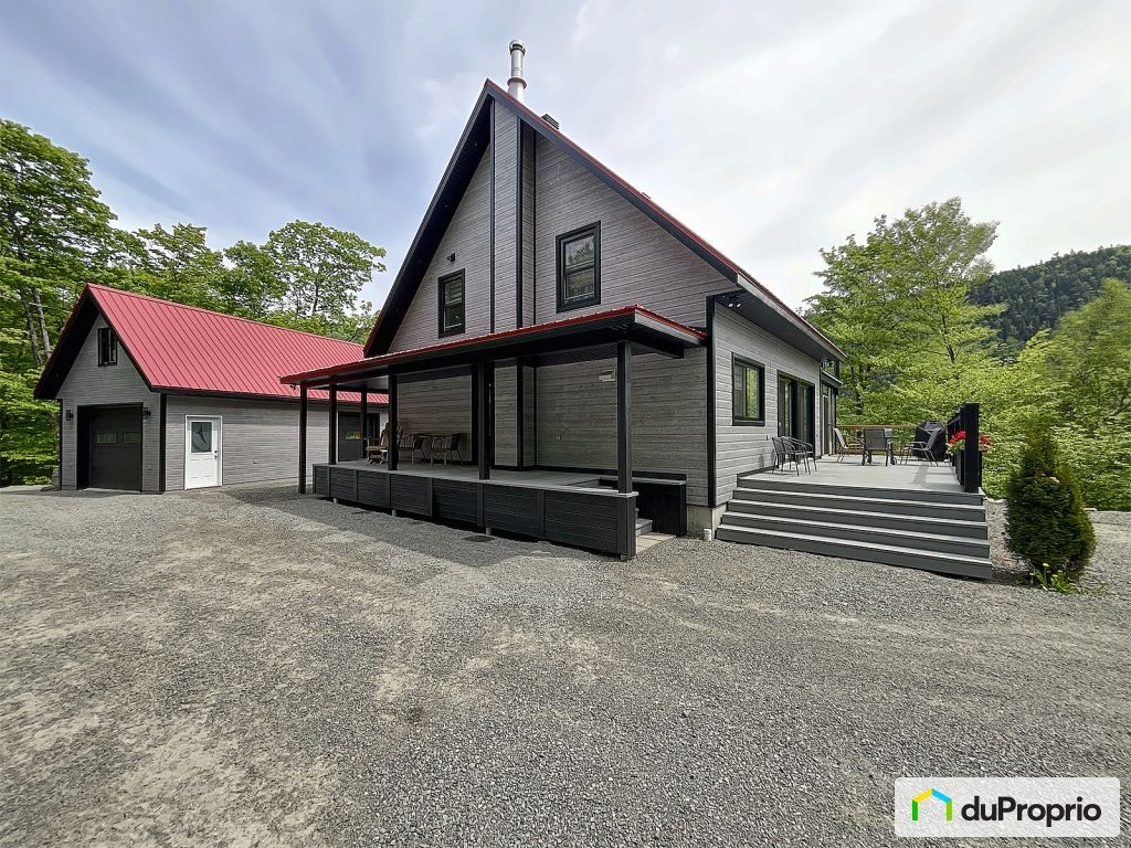 $680,000 - 1 1/2 Storey for sale in Lac-Aux-Sables — photo 2