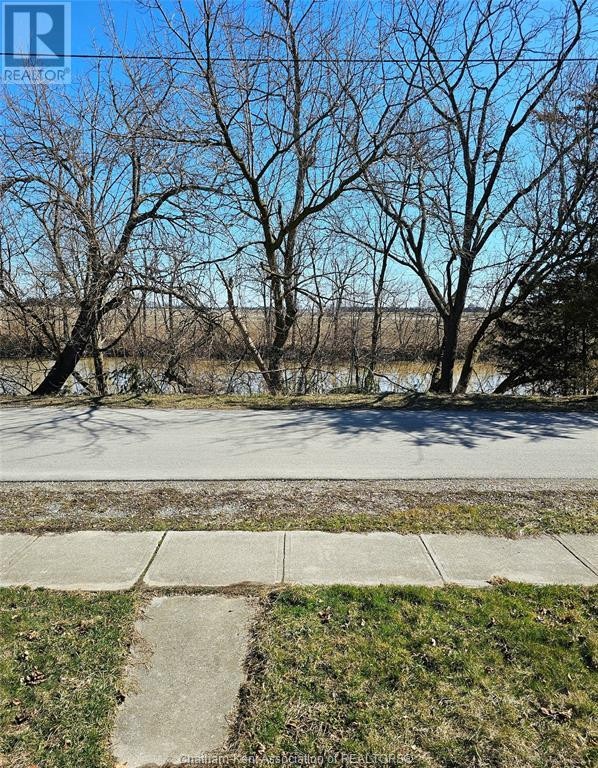 5 Bank STREET Tupperville, Ontario Houses for Sale ChathamKent