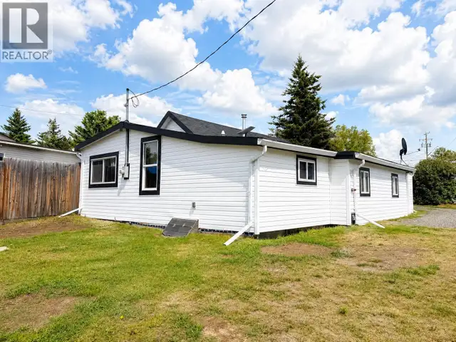4847 TIMOTHY LAKE ROAD Lac La Hache, British Columbia in Houses for Sale in 100 Mile House - Image 6