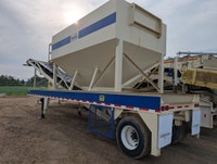 2012 Nor-Tech Surge Bin with Conveyor Pickup Throat Landing Gear 42in. Blet Spring Suspension 11r24.... (image 4)