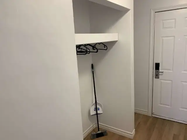 Studio Apt Furnished as Hotel Suite (ottawa)62866662063873123