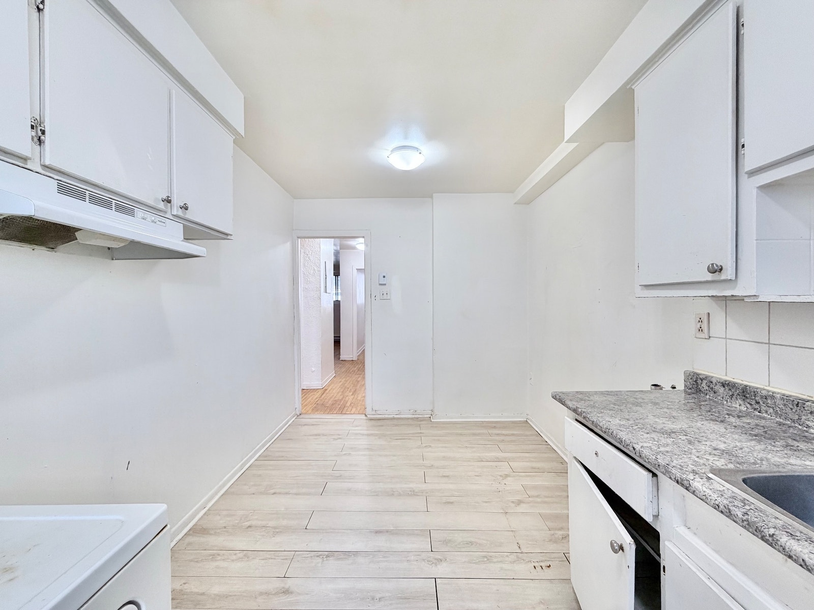 1130 Bossuet — photo 3