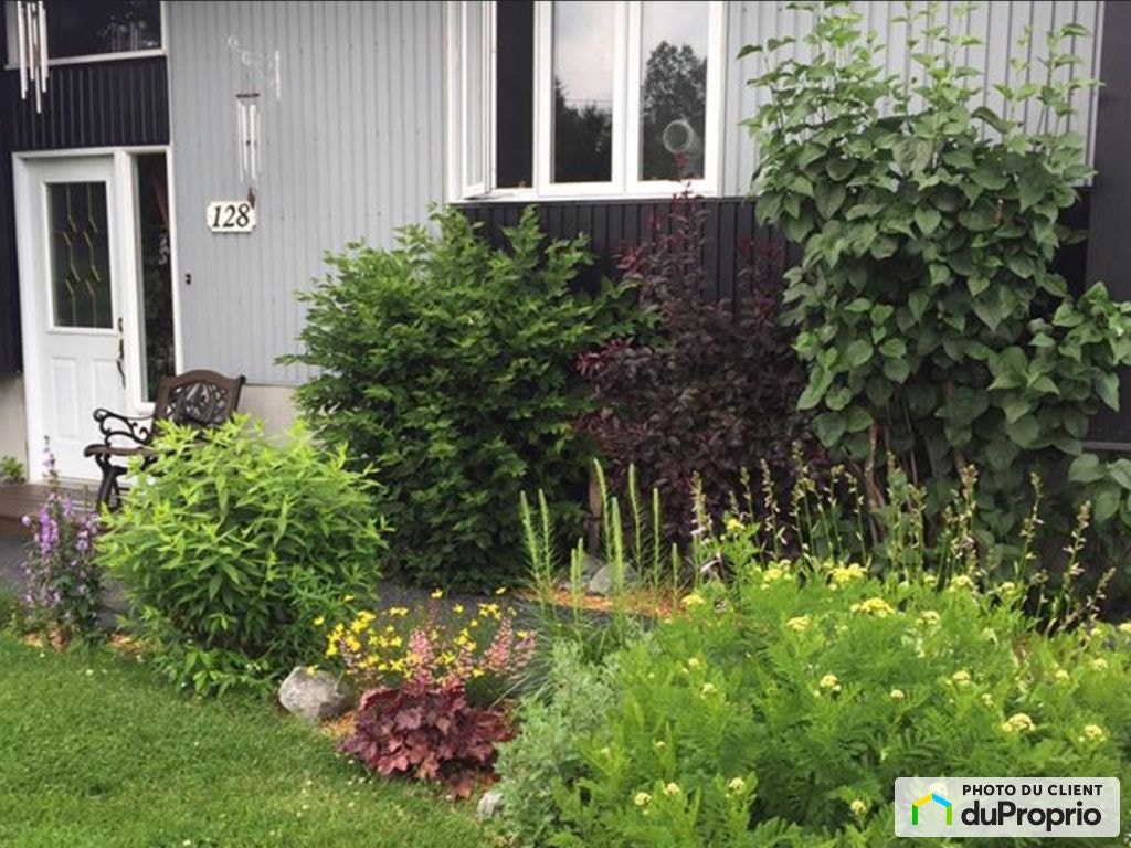 $399,000 - Bungalow for sale in St-Raymond — photo 1