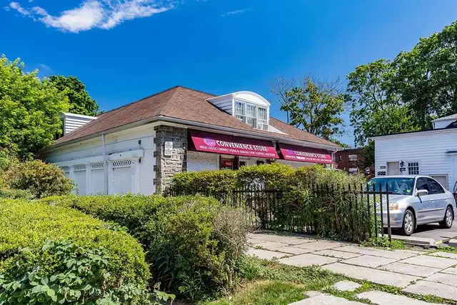Mimico Estates - 2 Bedroom available at 2527 Lake Shore Blvd Wes in Long Term Rentals in Mississauga / Peel Region - Image 13
