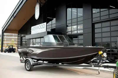 Includes Yamaha 175hp Vmax Engine & Trailer Factory Options: Helix 7 Chirp Terrova 80 Charger Stand-...