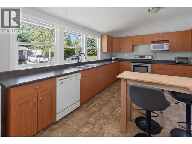 4 DRAKE STREET Kitimat, British Columbia in Houses for Sale in Kitimat - Image 16