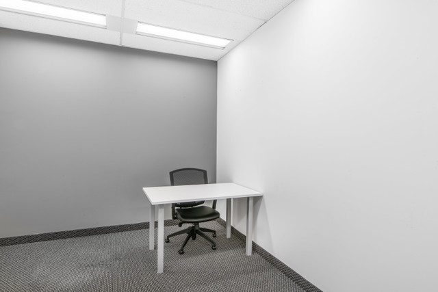 Private office space for 3 persons in Robert Speck 2 in Commercial & Office Space for Rent in Mississauga / Peel Region - Image 3