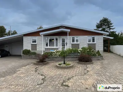 Bungalow à vendre avec grand logement avec sous-sol (Possibilité Bigénération), grand terrain ( PLUS...