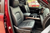 5.7 L 8 Cyl Engine Vehicle Options: Leather Interior, Panoramic Roof, Apple Or Android Auto, Apple O... (image 6)