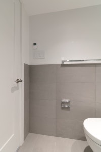 Renovated Akelius studio apartment for rent. Located near Aylmer & Sherbrooke W in the Milton Park n... (image 5)